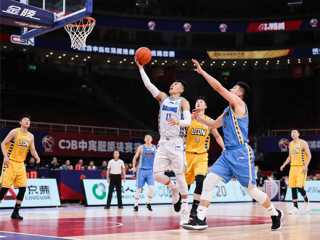 他的爆發往 他的爆發往